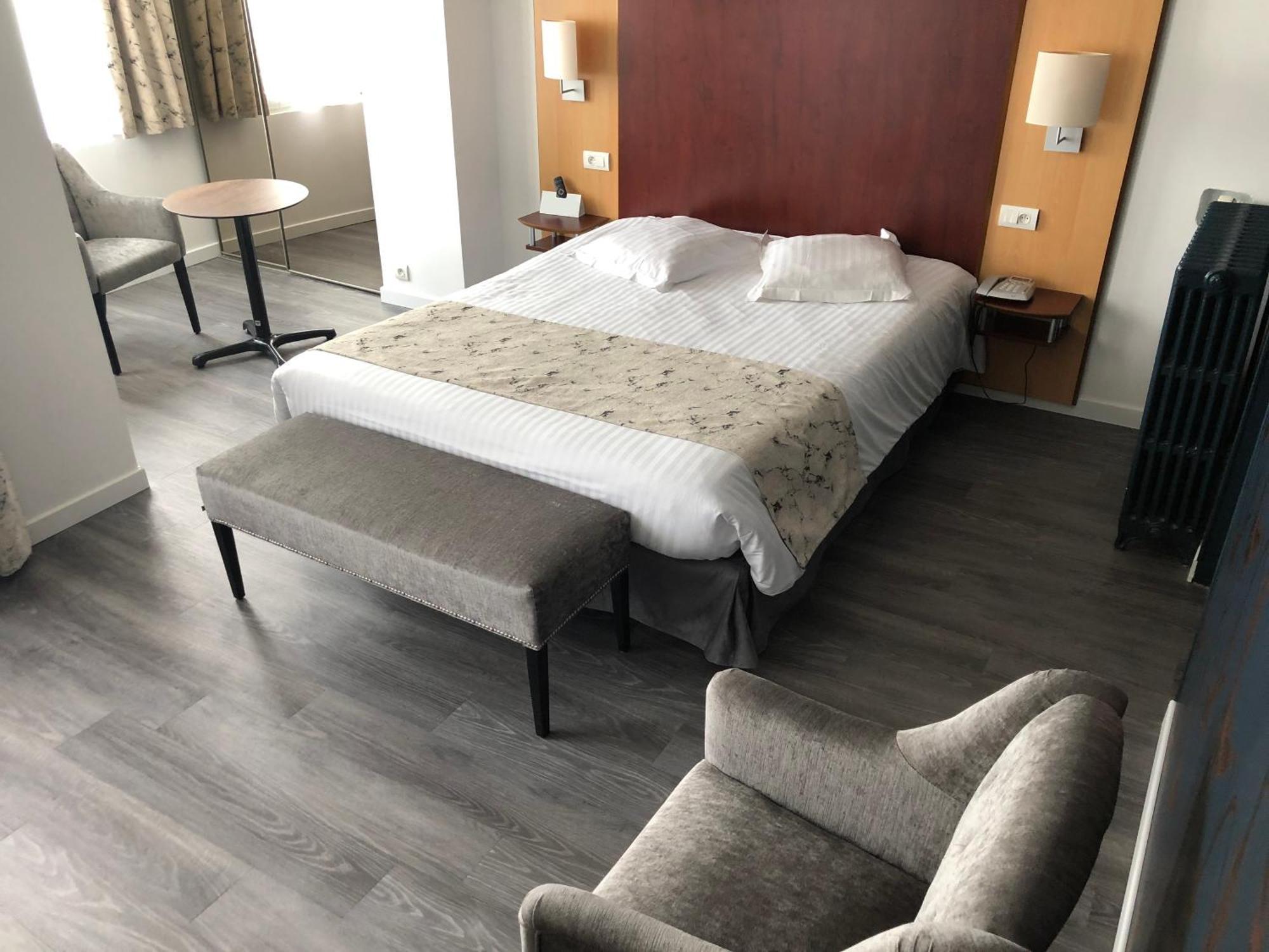 Windsor Contact Hotel 3*
